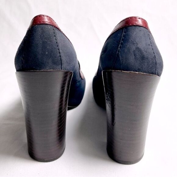 Tory Burch Logo Block Heel Pumps - Picture 5 of 6